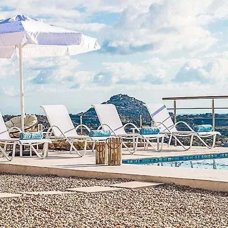 Sleeps 8 Pool Air Con Wifi Villa *