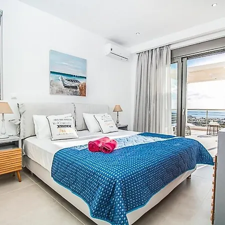 Sleeps 8 Pool Air Con Wifi Villa Afantou